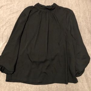 Beautiful billow sleeve blouse